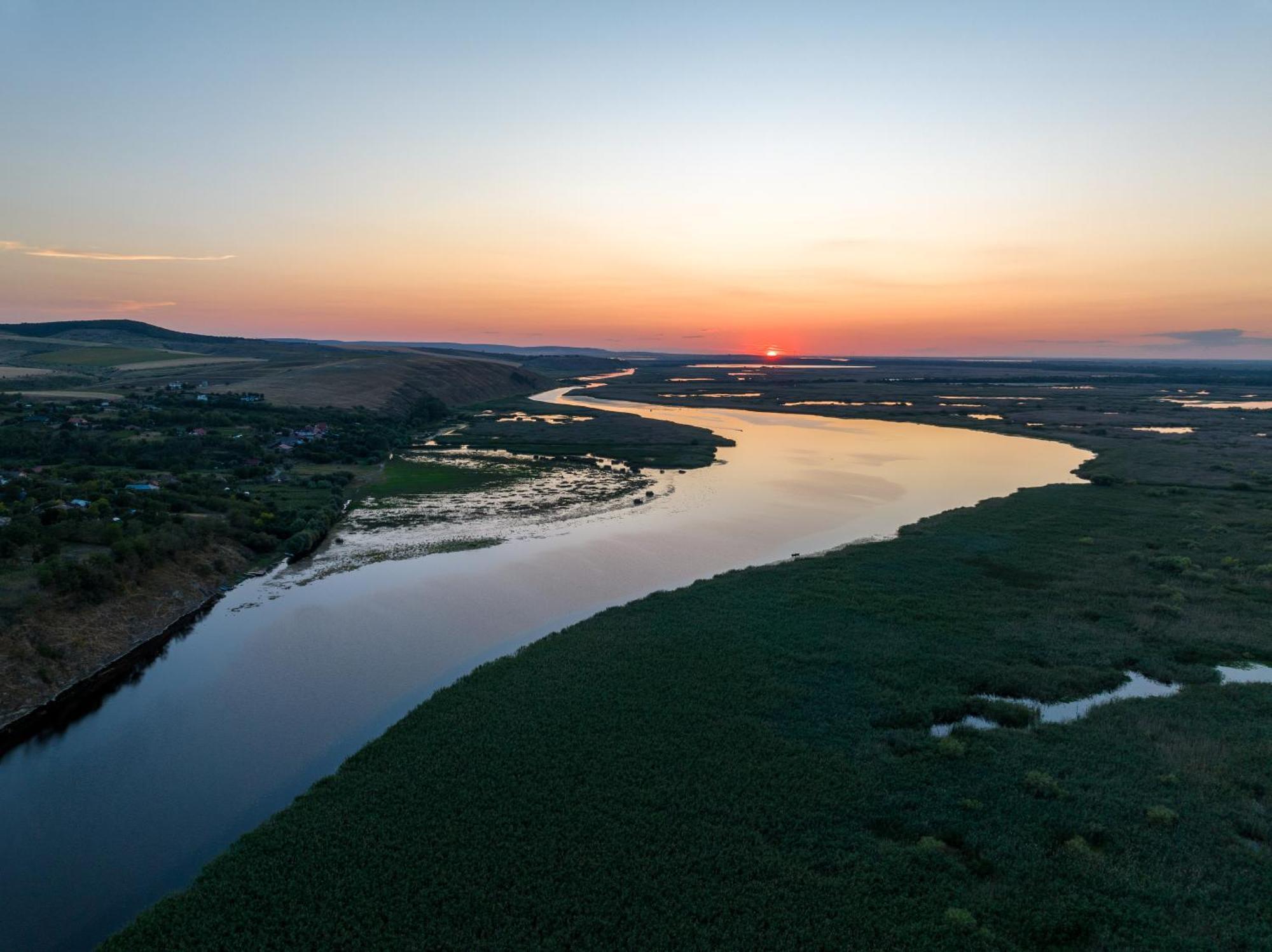 Laguna Nuferilor Habitat Somova Exteriör bild