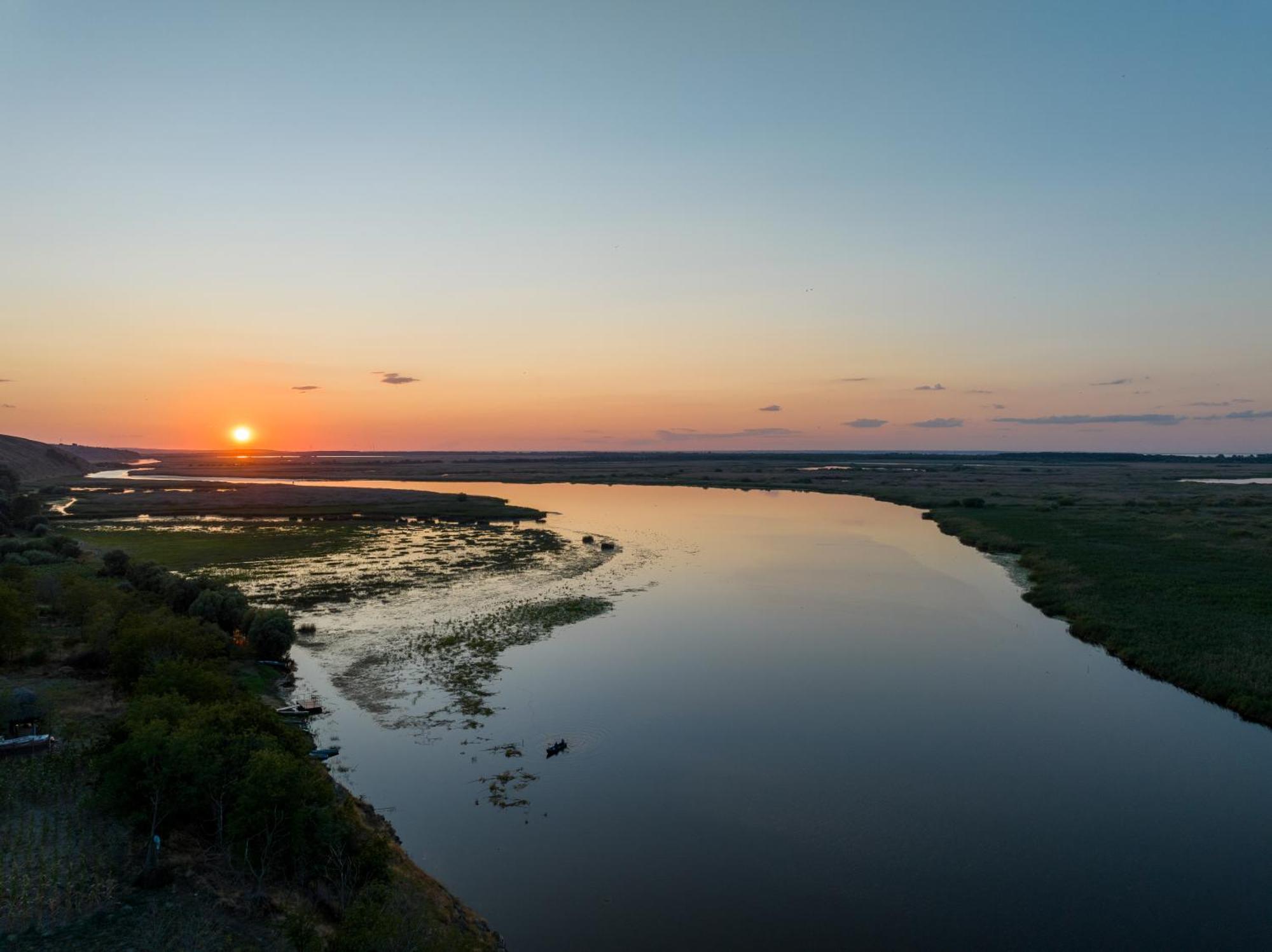 Laguna Nuferilor Habitat Somova Exteriör bild
