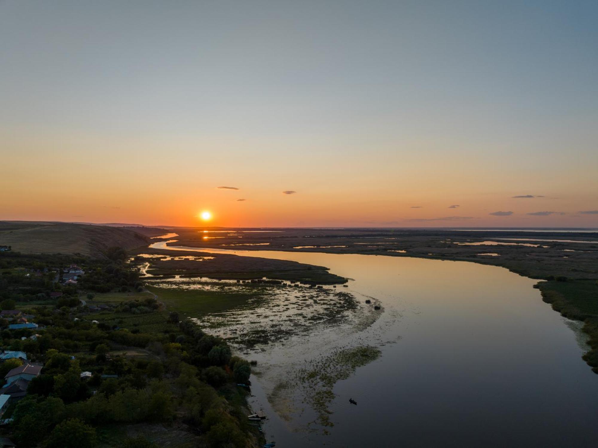 Laguna Nuferilor Habitat Somova Exteriör bild