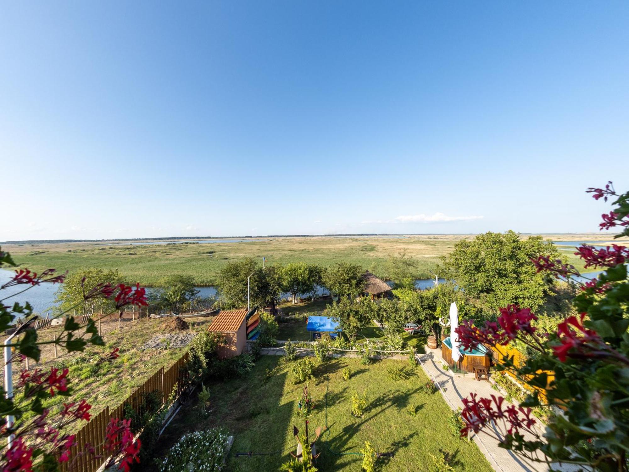 Laguna Nuferilor Habitat Somova Exteriör bild